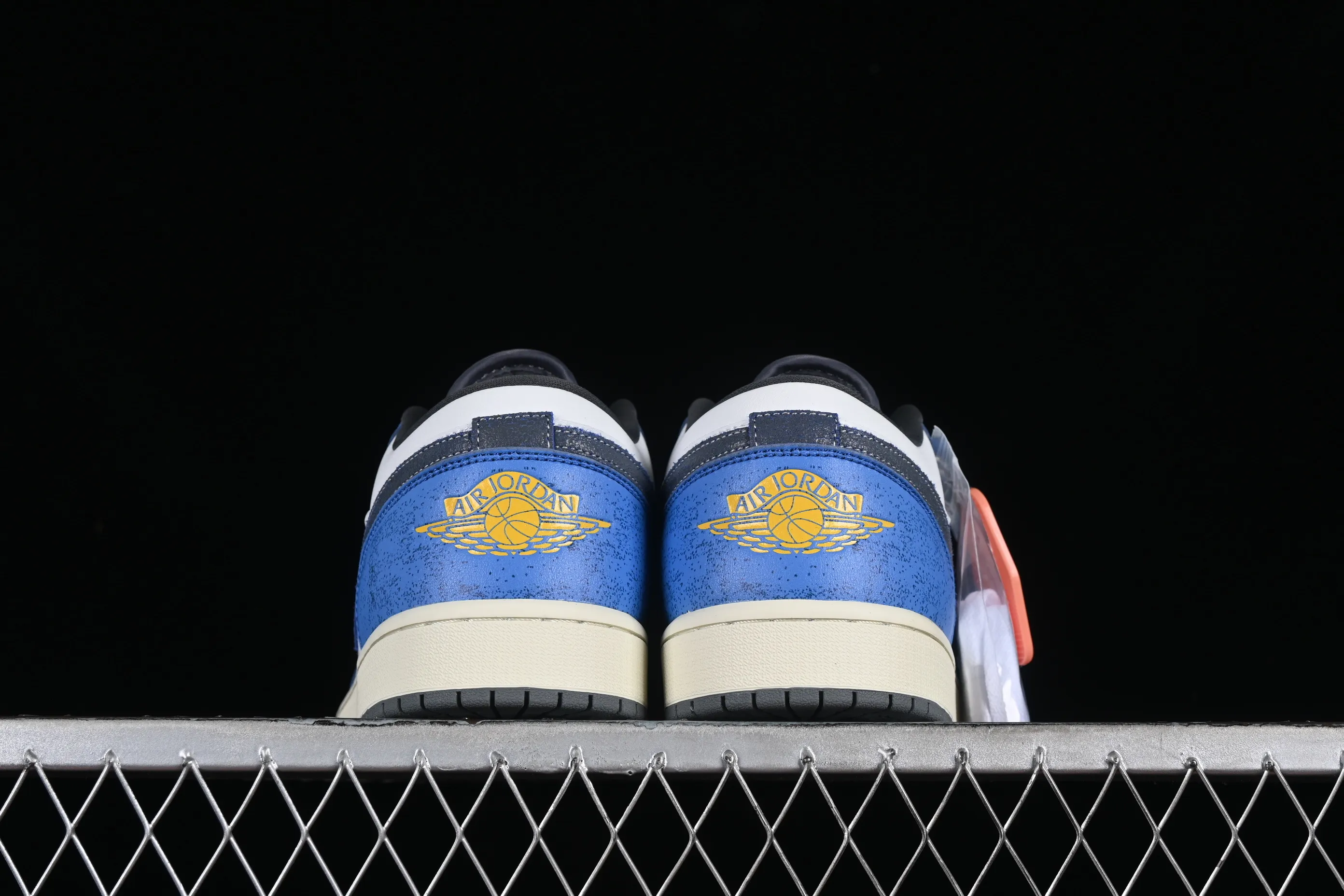 All categories Air Jordan Jordan series basketball shoes Air Jordan 1 Low Air Jordan 1 Low "Flight Vintage" AJ1 Joe 1 distressed white and blue FV8439-104